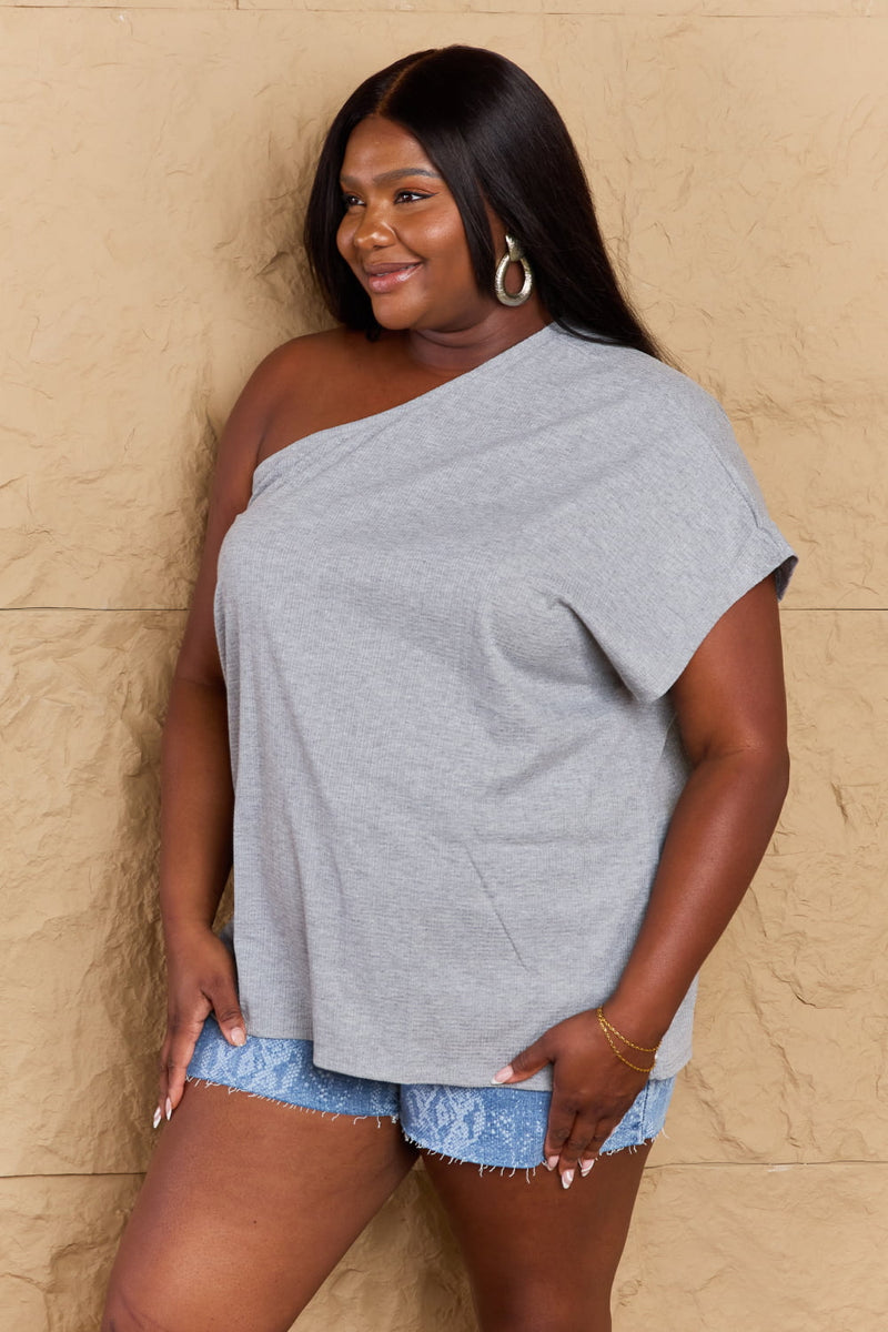IN MY GROOVE ONE SHOULDER TOP